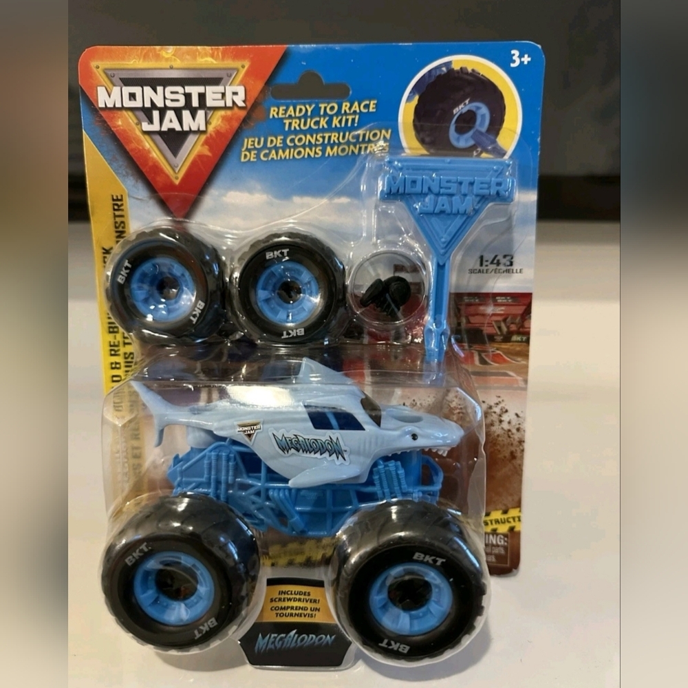 Megalodon Monster Truck